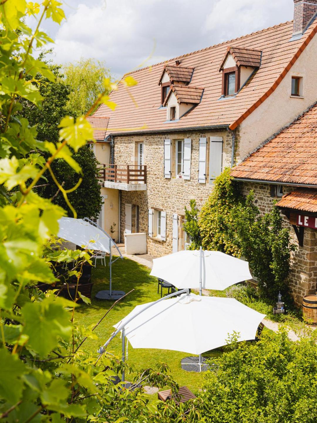 Domaine De Vandenesse Et Spa Kültér fotó